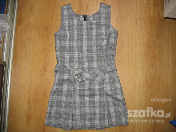 ELEGANCKA SUKIENECZKA