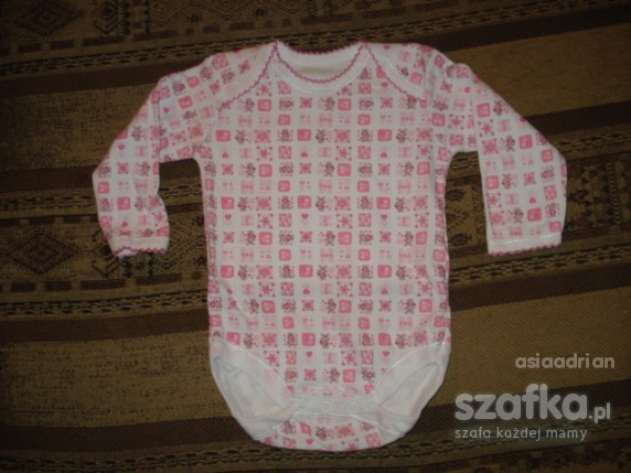 różowe body na długi rękawek