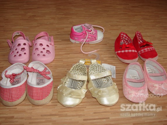 6 par bucików dla córeczki