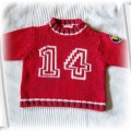 Czerwony gruby sweterek 62cm