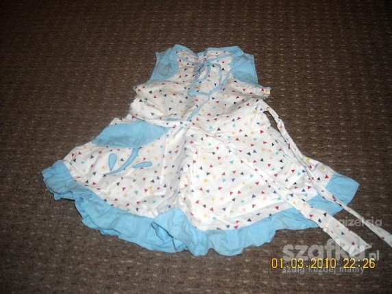 Śliczne sukieneczki dla małej strojnisi