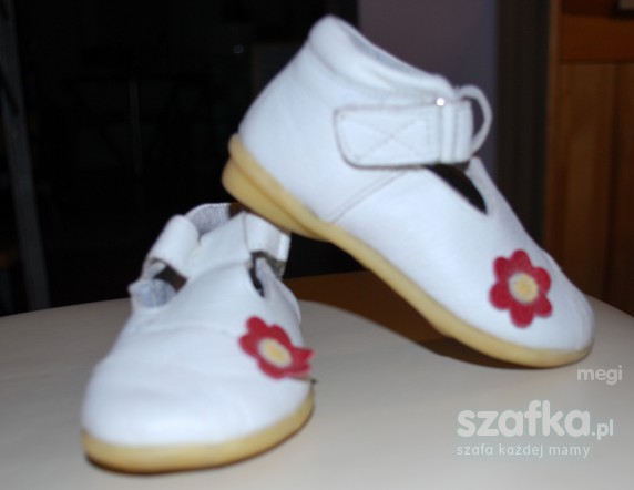 pantofelki r 22 nowe