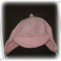 różowa czapeczka z daszkiem