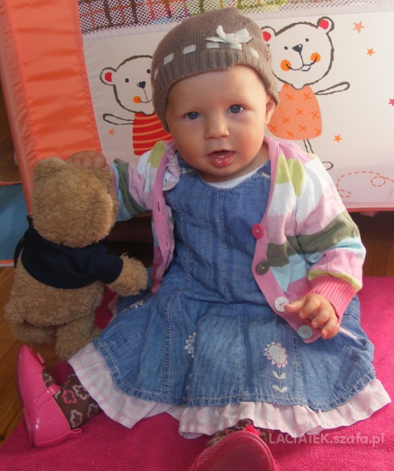 ANGIELSKA CZAPECZKA DLA DZIEWCZYNKI 74