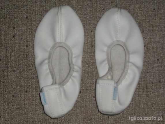 Białe baletki dł stopy 19 cm