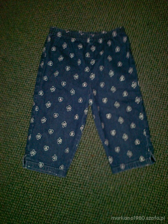 Spodenki w biale kwiatuszki