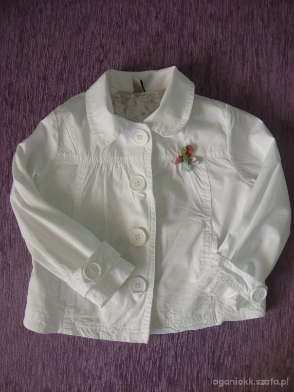 Biały wiosenny grzybek 92 Besta Plus