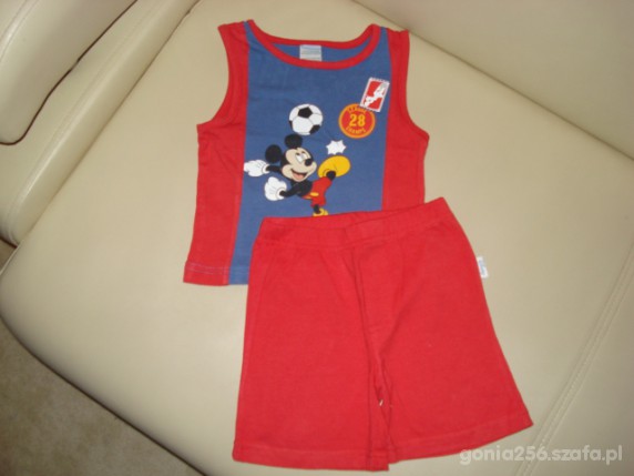 koszulka i spodenki komplecik