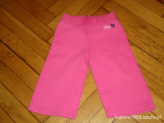 Sliczne spodenki GAP 80