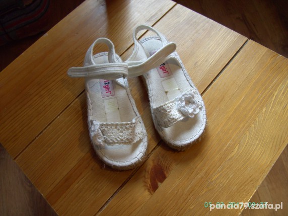 sandałki rozmiar 27