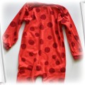 Czerwony pajacyk piżamka w grochy na 98 cm
