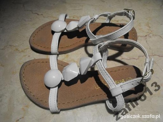 sandalki 27