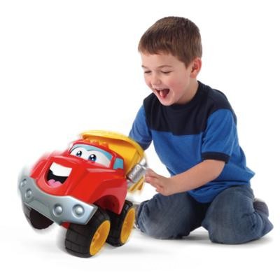 CHUCK GADAJĄCA CIEZAROWKA