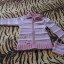 Sweterek różowy w paski z torebeczką