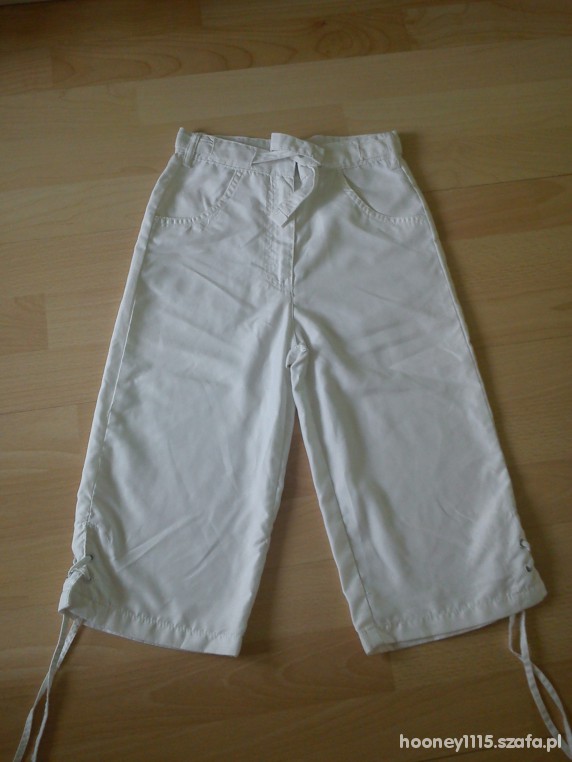Białe spodnie na lato 122cm
