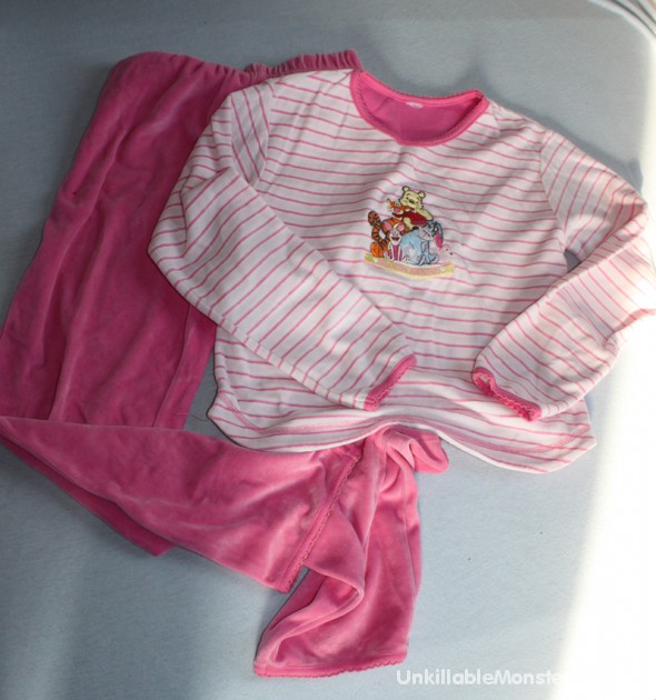 Pluszowa milutka piżama z Kubusiem Puchatkiem