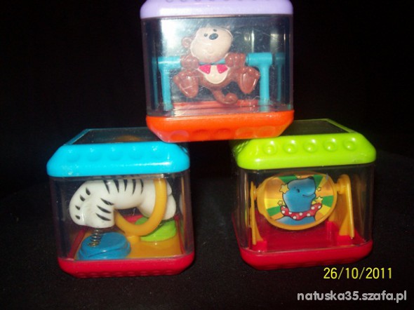 cyrkowe klocki sensoryczne fisher price