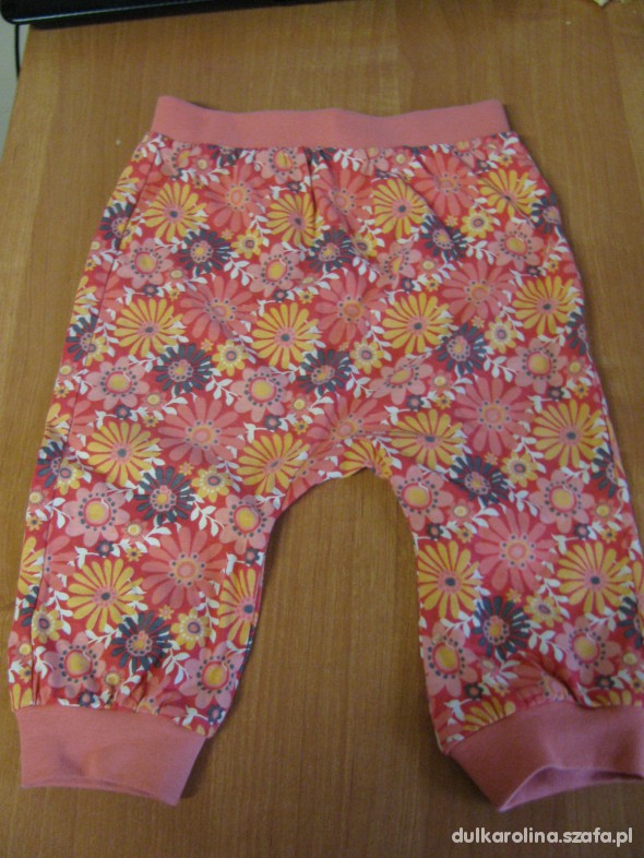 Pumpy spodnie dresy dla dziewczynki w kwiatki
