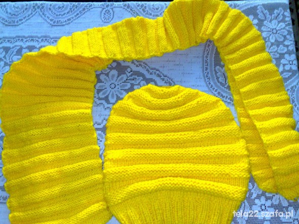 KOMPLET Czapka KRASNAL i szalik w kolorze żółtym
