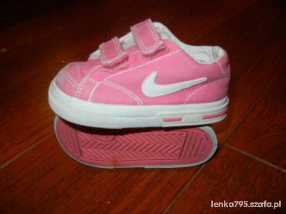 Trampki Nike rozmiar 20