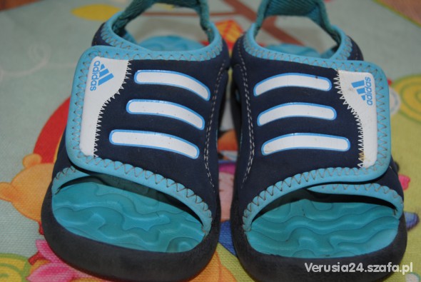 Sandalki adidas