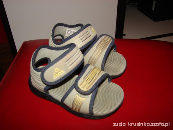 Sandałki adidas 23