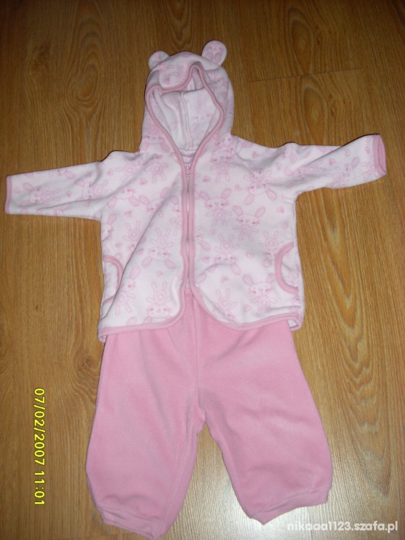 Różowy komplet dla dziewczynki