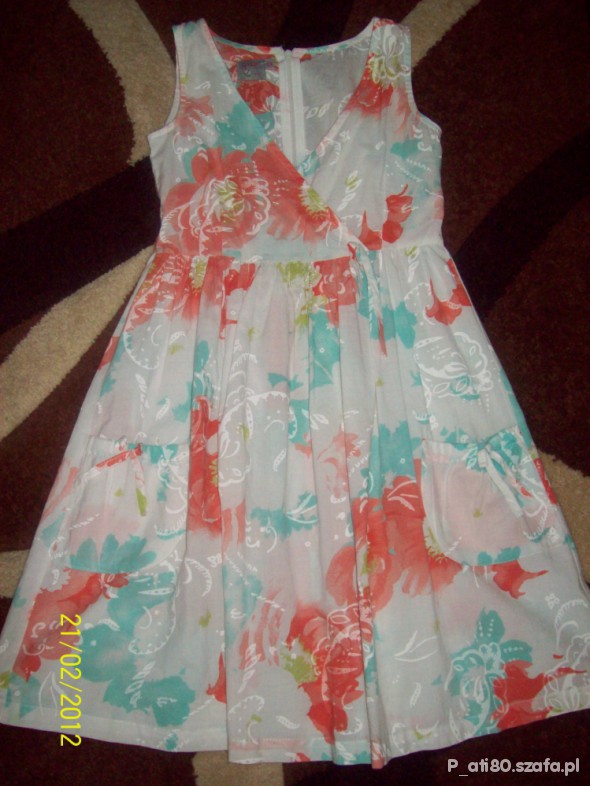 Sukienka na lato roz 128
