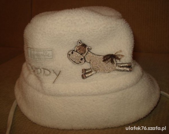 Polarowa czapeczka kapelusik