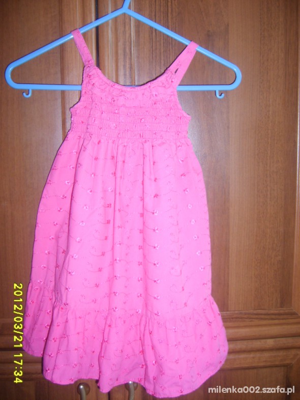 sukieneczka haftowana 3 latka 98cm