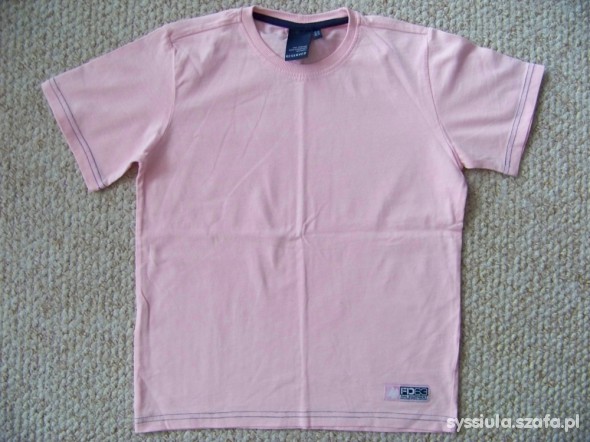 Różowa koszulka Tshirt Reserved