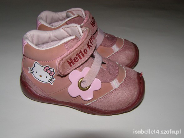 21 BUCIKI RÓŻOWE HELLO KITTY