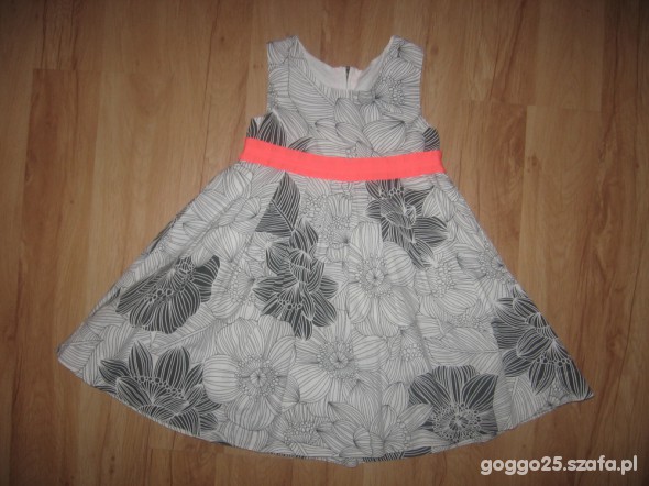 98 cm MOTHERCARE CUDO śliczna sukienka