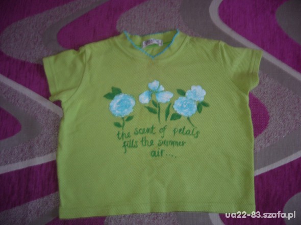zielona bluzeczka z kwiatuszkami