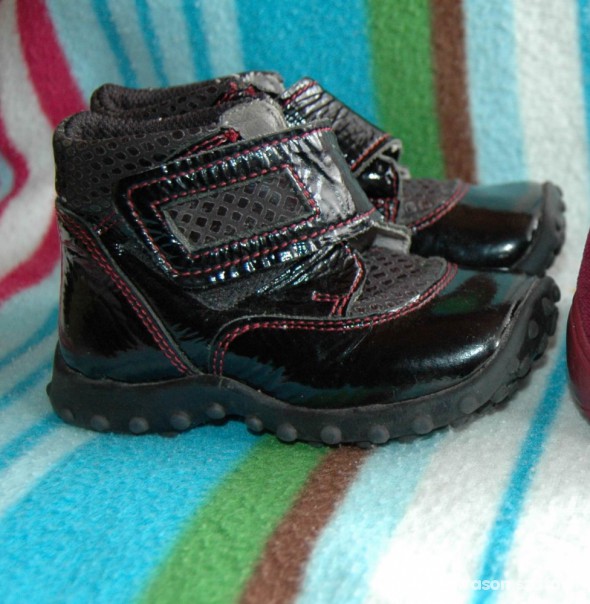 Buty czarne 20 dla dzieczynki nieprzemakalne
