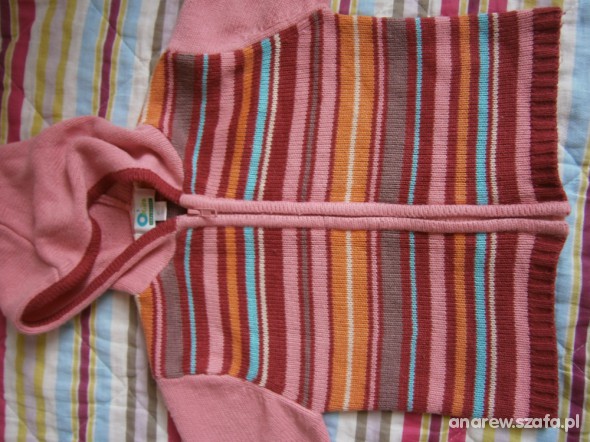 sweterek w kolorowe paseczki
