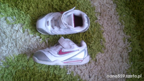 SUPER NIKE 24