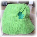 Zielony kapelusik z żabką