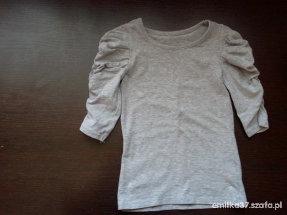 SZARA BLUZECZKA Z BUFKAMI 4 5 LAT