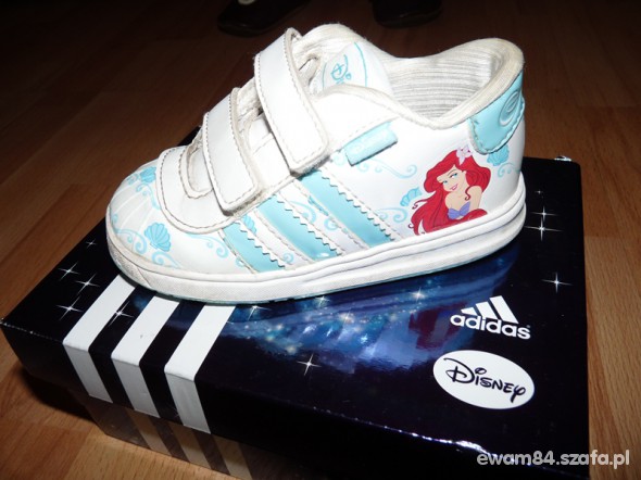 Adidas Disney r 22