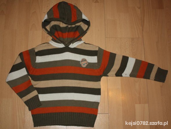 Berti NKD 110 fajny sweterek z kapturem
