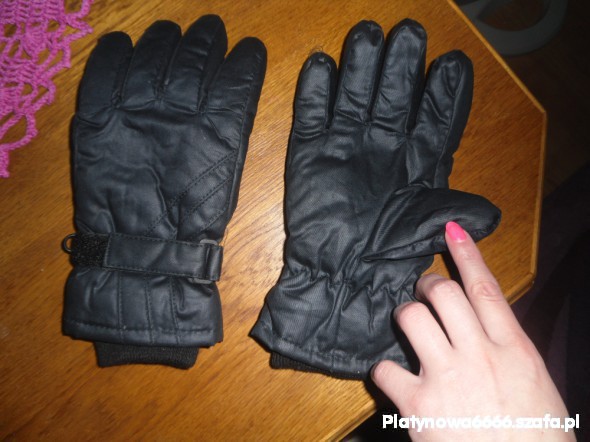 Zimowe rękawiczki nieprzemakalne