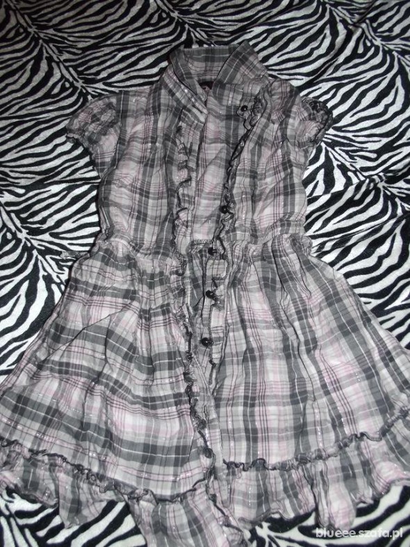 Śliczna sukienka 128