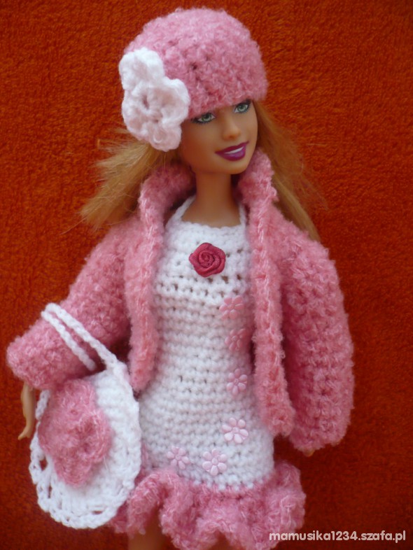 Szydełkowe ubranko Barbie