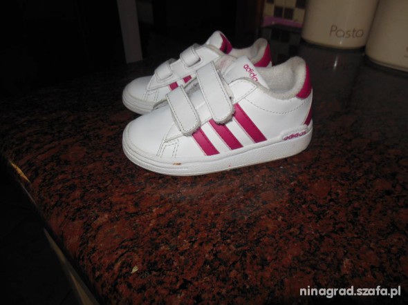 Adidas 23 dla dziewczynki 14i 5