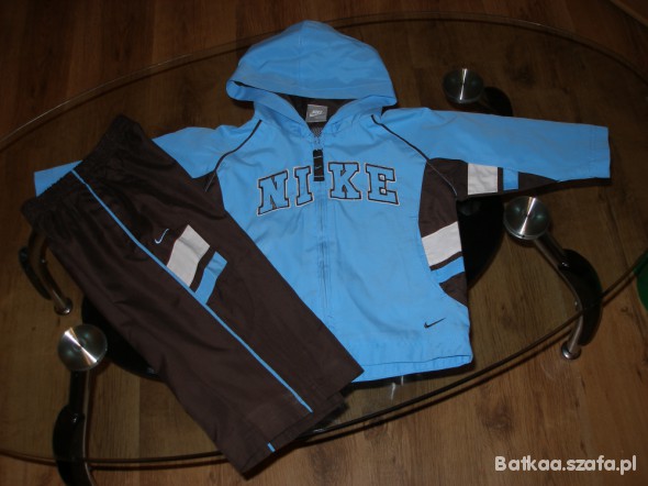 Dresik nike 18 m