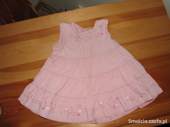 Słodka różowa sztruksowa sukieneczka rozm 80