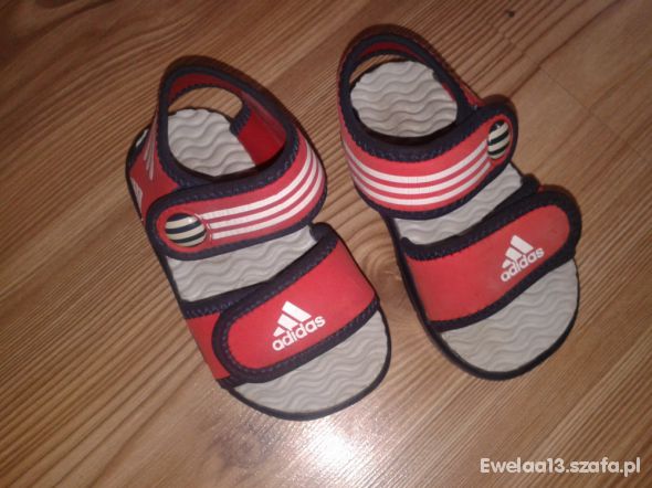 Sandały Adidas 215