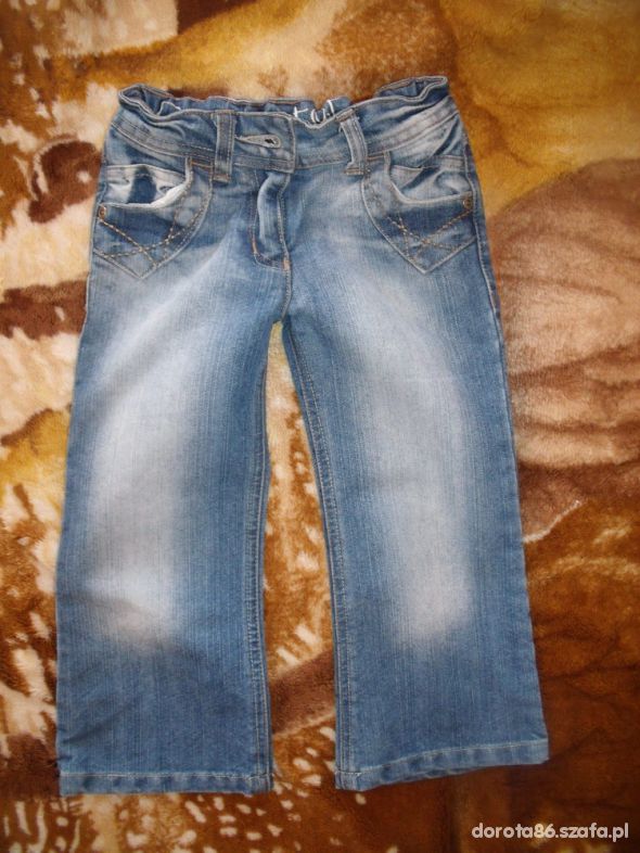 Spodnie jeans 104