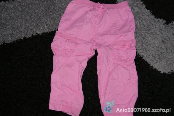 Rózowe spodnie na wiosnę 12 mies